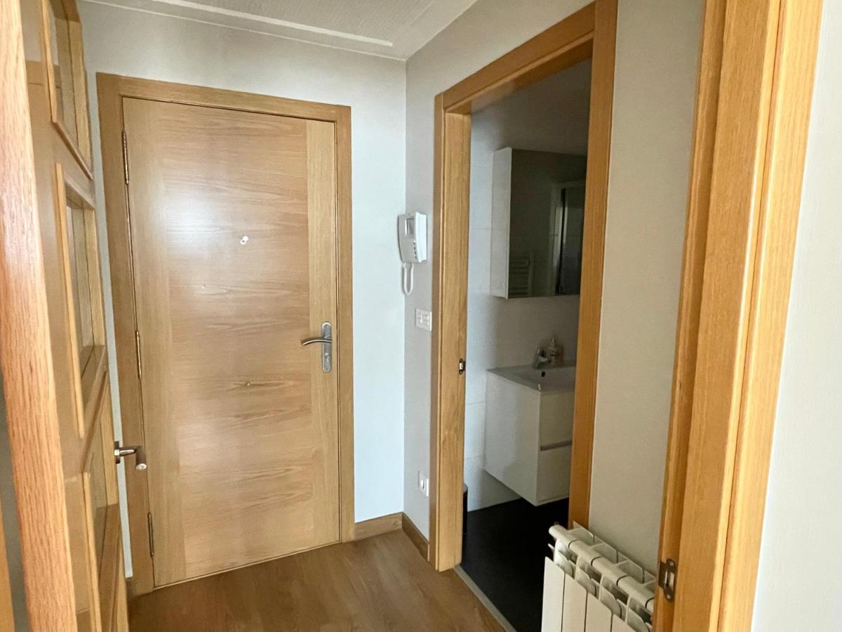 Estudio céntrico con terraza y parking privado Ourense Esterno foto