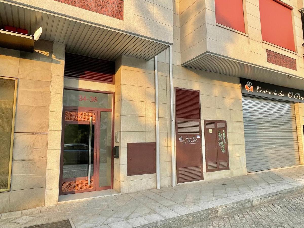 Estudio céntrico con terraza y parking privado Ourense Esterno foto